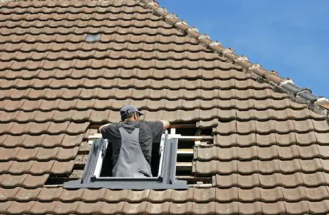 Pose de velux - Bessé-sur-Braye
